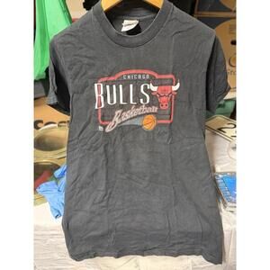 Vintage Chicago Bulls Basketball T-Shirt Pro Player Made in USA Black Size 18/20